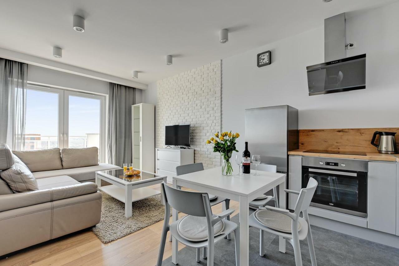 Beautiful Seaside View Apartments - 4 Oceans Premium 그단스크 외부 사진